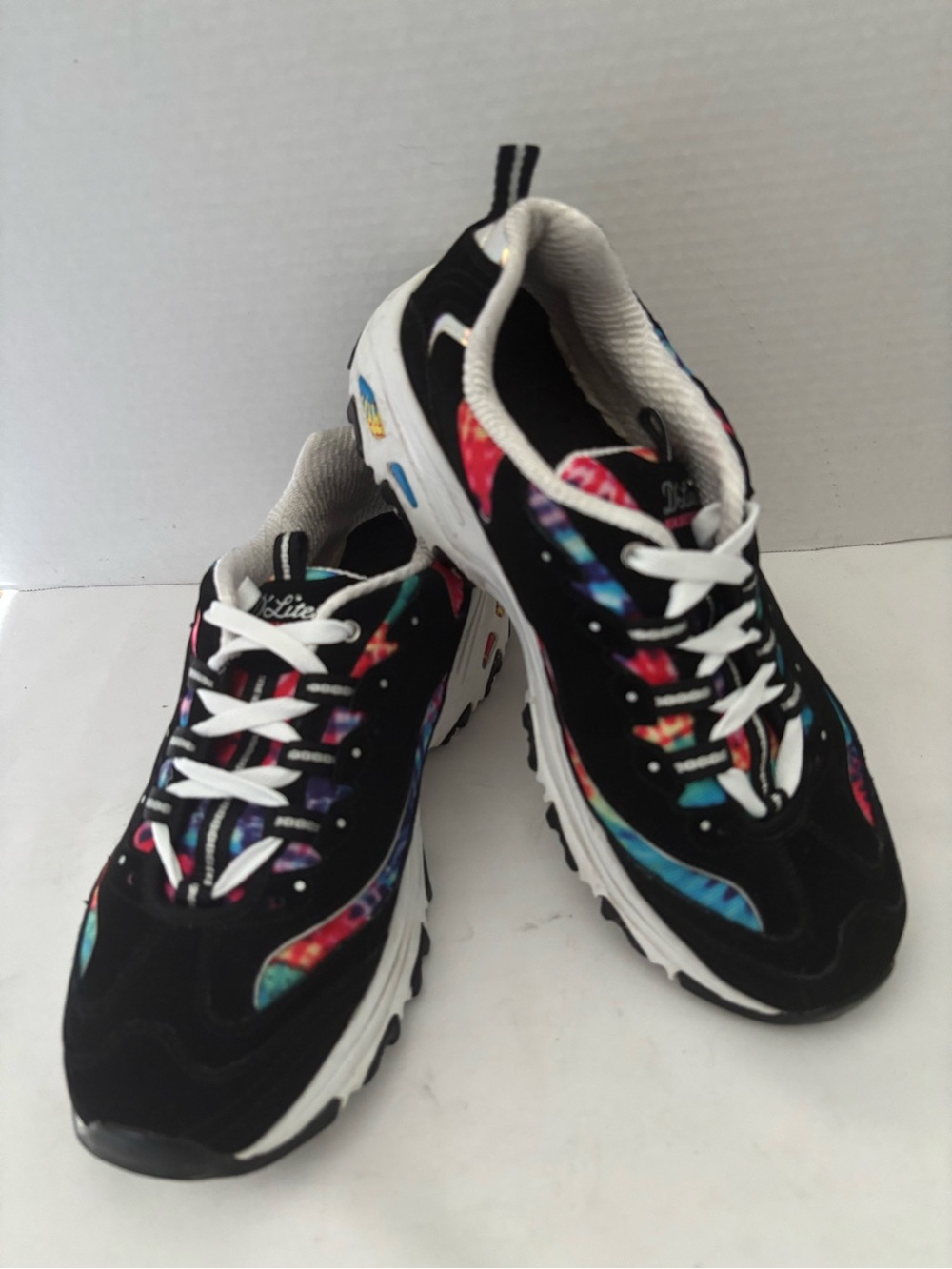 SKECHERS D’LITES GALAXY FANTASY WOMENS SNEAKERS BLACK/VIBRANT DYE ACCENTS SZ 10